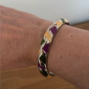 VINTAGE Hinged Bangle Enamel Accents Silver Tone Metal "T" Mark Inside Artsy